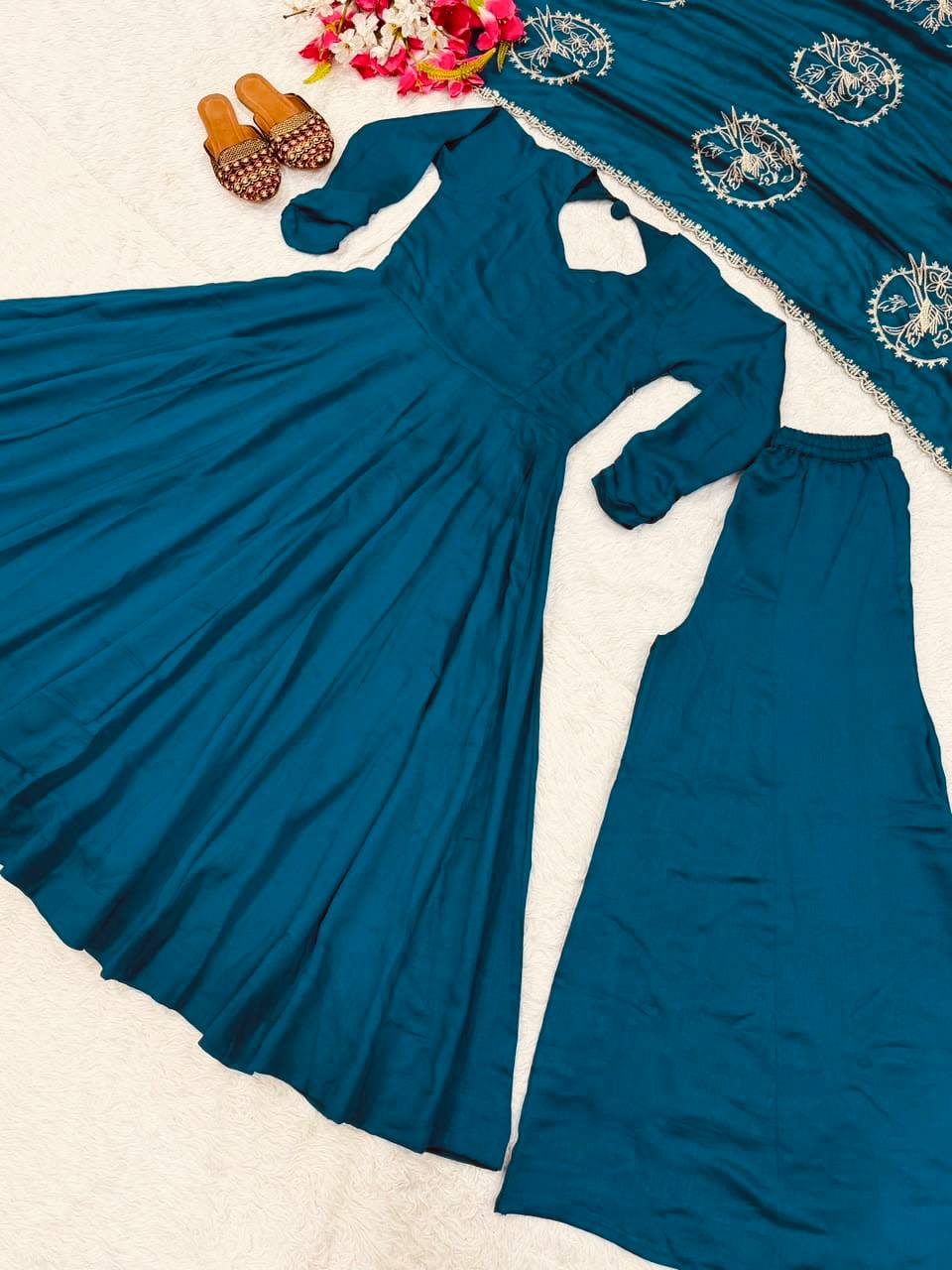 Regal Deep Navy Flared Anarkali Suit Set Featuring a Richly Embroidered Bird-Motif Dupatta with Scalloped Borders